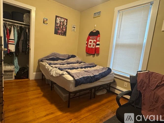 Boston Apartment: 44 Hillside St