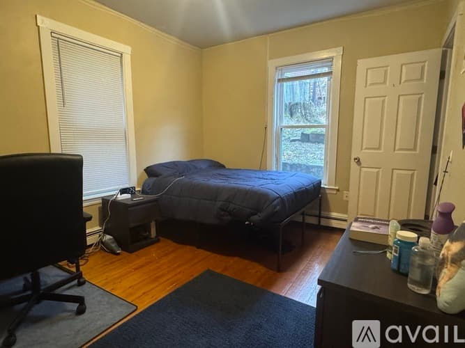Boston Apartment: 44 Hillside St