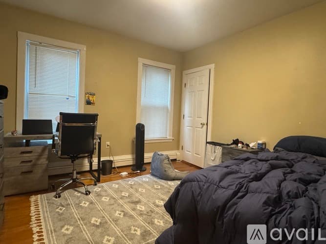 Boston Apartment: 44 Hillside St