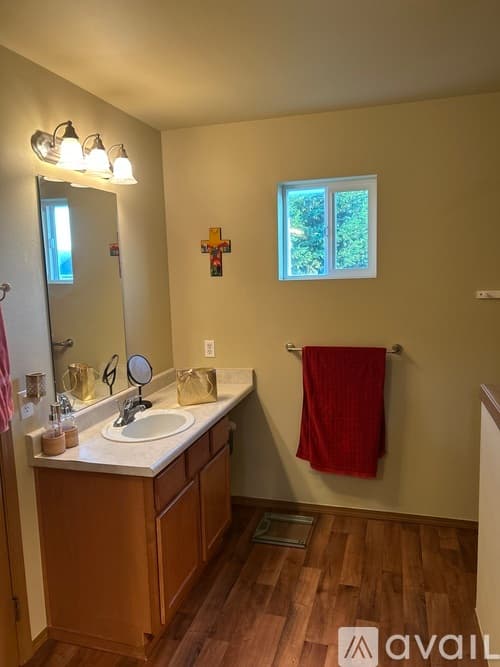 Kent Apartment: 13273 Southeast 226th Street