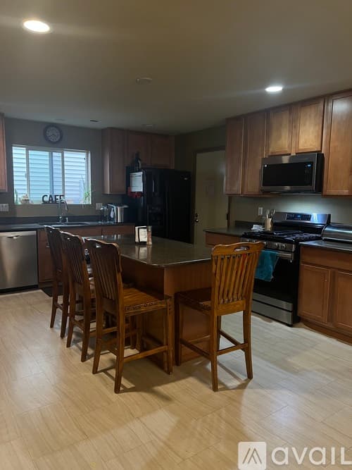 Kent Apartment: 13273 Southeast 226th Street