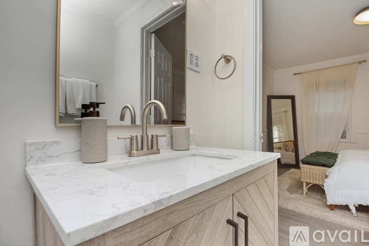 Atlanta Apartment: 1783 Ridgewood Dr NE
