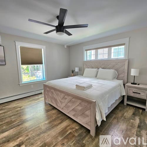 Old Orchard Beach House: 22 Trinity Wy