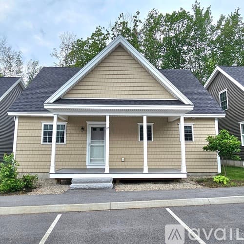 Old Orchard Beach House: 22 Trinity Wy
