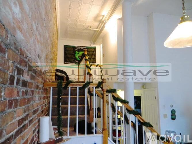Boston Apartment: 168 Northampton St