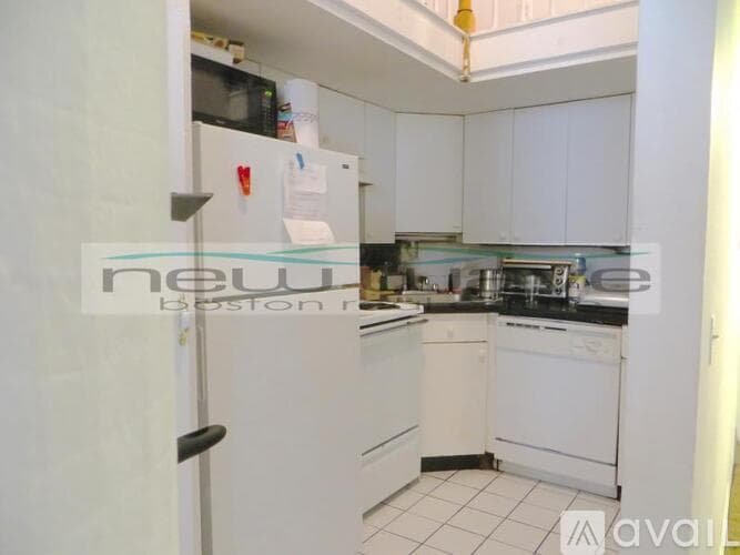 Boston Apartment: 168 Northampton St