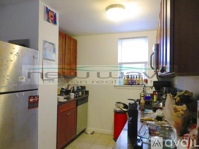 Boston Apartment: 10 Parker Hill Ave