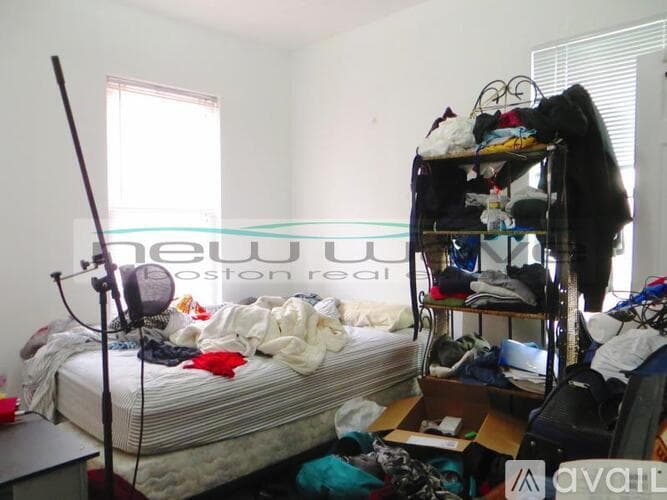 Boston Apartment: 10 Parker Hill Ave