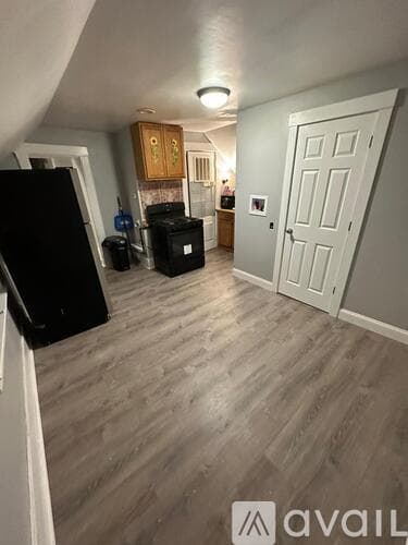 Fitchburg Apartment: 35 Westminster St