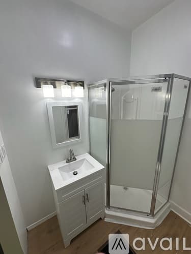 Roaring Spring House: 304 Poplar St