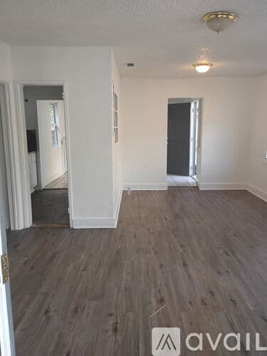 Jacksonville House: 1851 E 24th St Room Rental