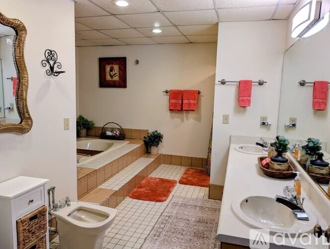 Dillard House: 842 Saddle Back Cir