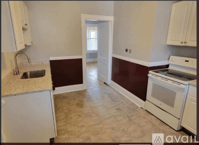 West Hartford Apartment: 9 Crosby St