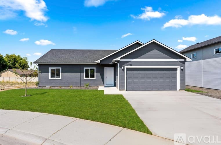 Emmett House: 1771 Regency Way