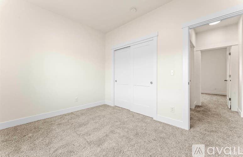 Emmett House: 1771 Regency Way
