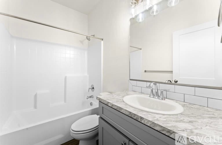 Emmett House: 1771 Regency Way