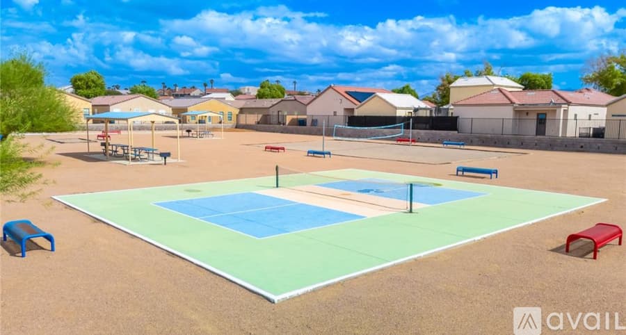 Bullhead City House: 2412 Village Drive