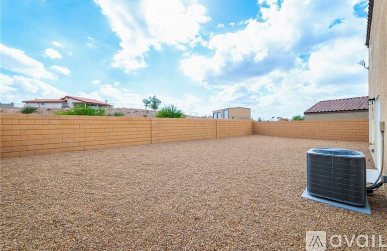 Bullhead City House: 2412 Village Drive