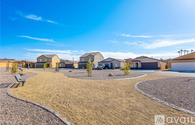 Bullhead City House: 2412 Village Drive