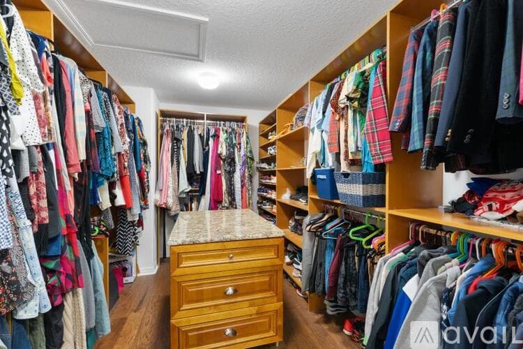 Tampa House: 20414 Carolina Cherry Court