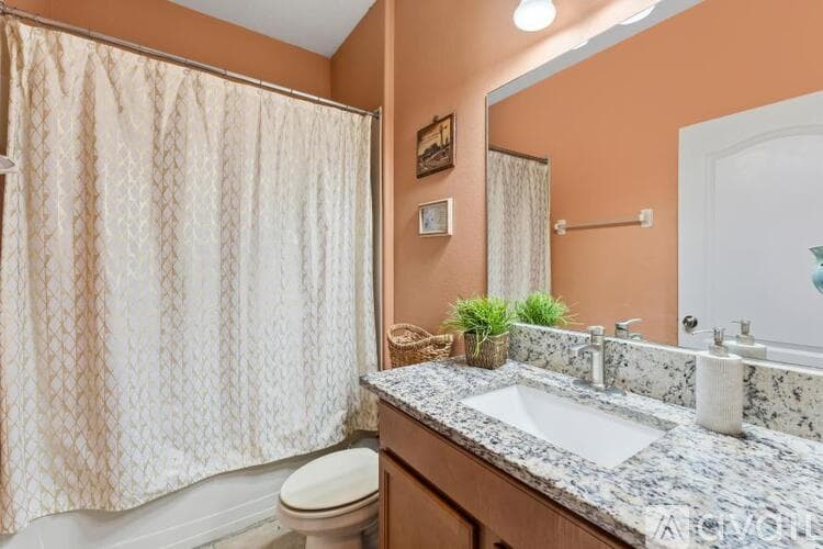 Tampa House: 20414 Carolina Cherry Court
