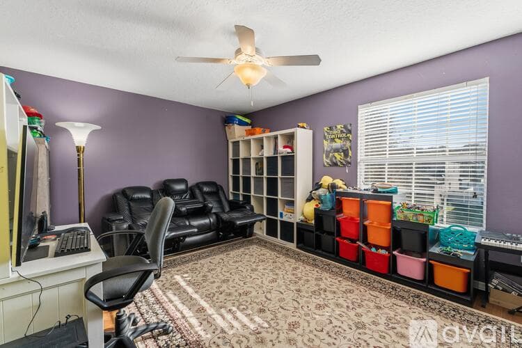 Tampa House: 20414 Carolina Cherry Court