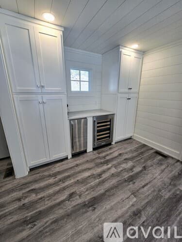 Clayton House: 151 Timpson Cove Rd