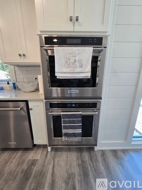 Clayton House: 151 Timpson Cove Rd