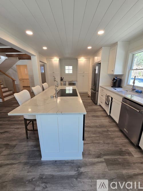 Clayton House: 151 Timpson Cove Rd