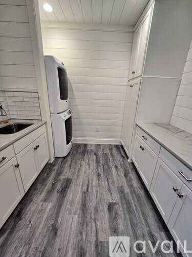 Clayton House: 151 Timpson Cove Rd