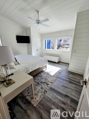 Clayton House: 151 Timpson Cove Rd