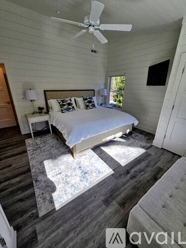 Clayton House: 151 Timpson Cove Rd