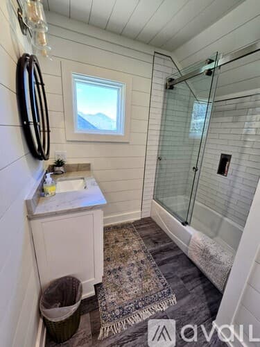 Clayton House: 151 Timpson Cove Rd