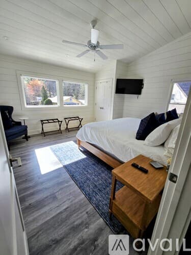 Clayton House: 151 Timpson Cove Rd