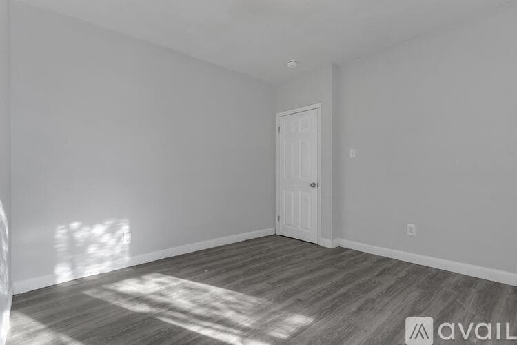 Woonsocket Apartment: 52 Bellevue Ave
