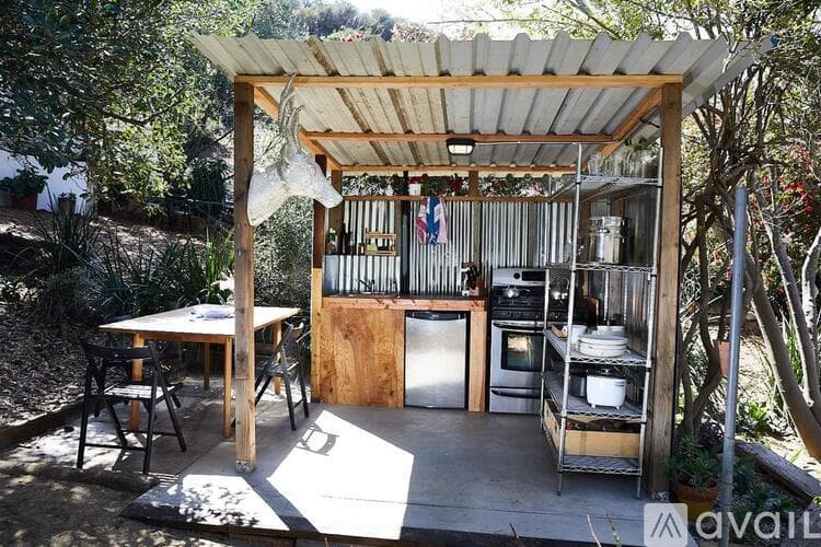 Topanga Apartment: 2535 Hawks Nest Trail