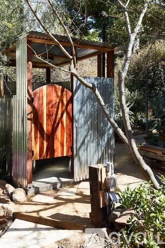 Topanga Apartment: 2535 Hawks Nest Trail