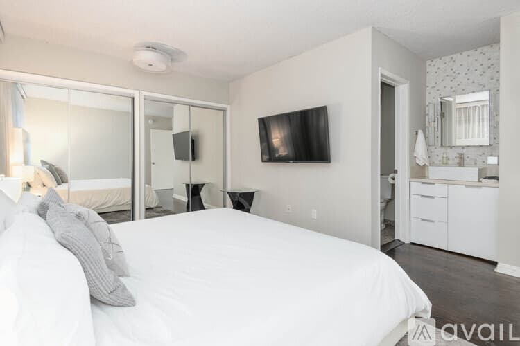 Malibu Condo: 18065 Coastline Dr