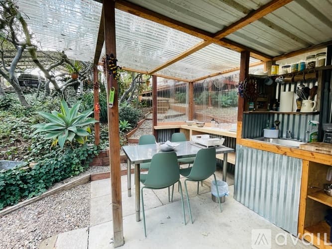 Topanga Apartment: 2535 Hawks Nest Trail