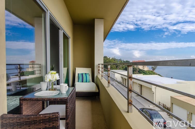 Malibu Condo: 18065 Coastline Dr