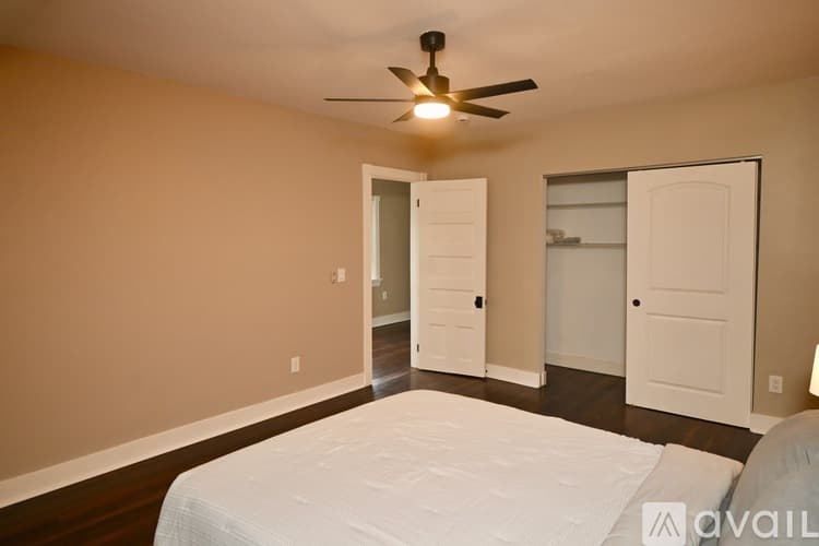 Cincinnati House: 2369 Park Ave