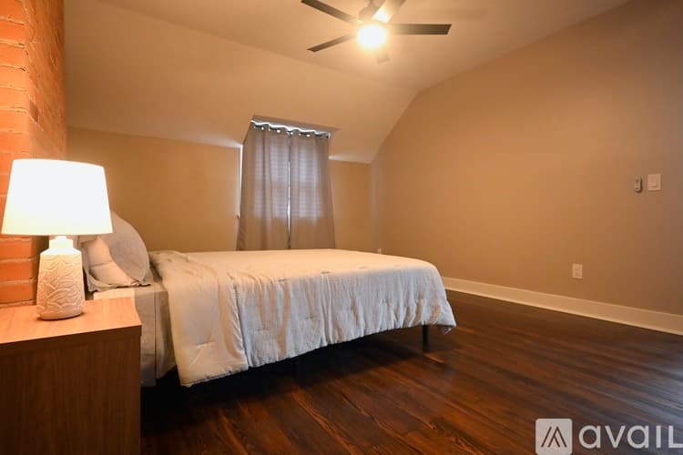 Cincinnati House: 2369 Park Ave
