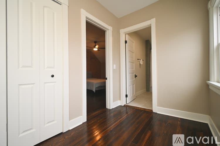 Cincinnati House: 2369 Park Ave