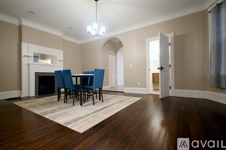 Cincinnati House: 2369 Park Ave