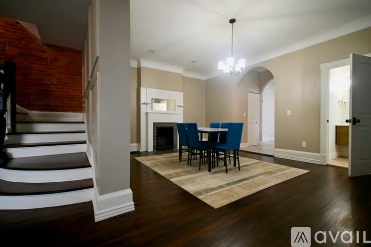 Cincinnati House: 2369 Park Ave