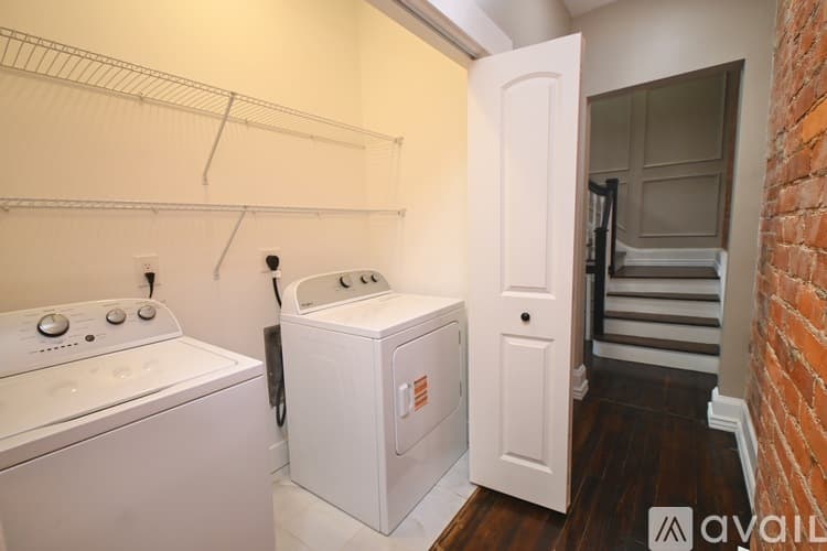 Cincinnati House: 2369 Park Ave