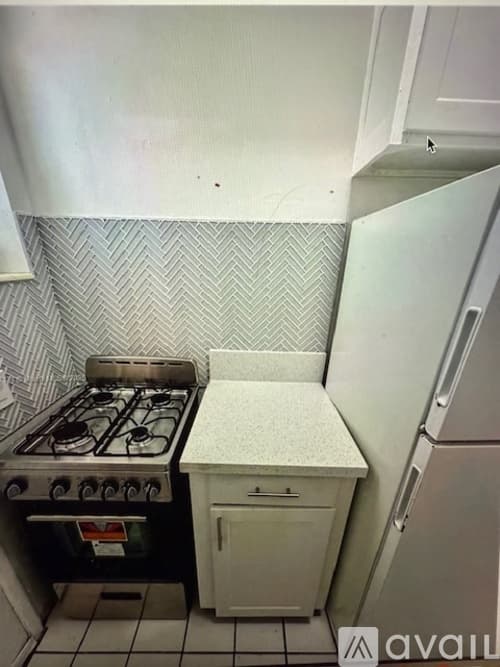 Surfside Apartment: 9056 Collins Ave
