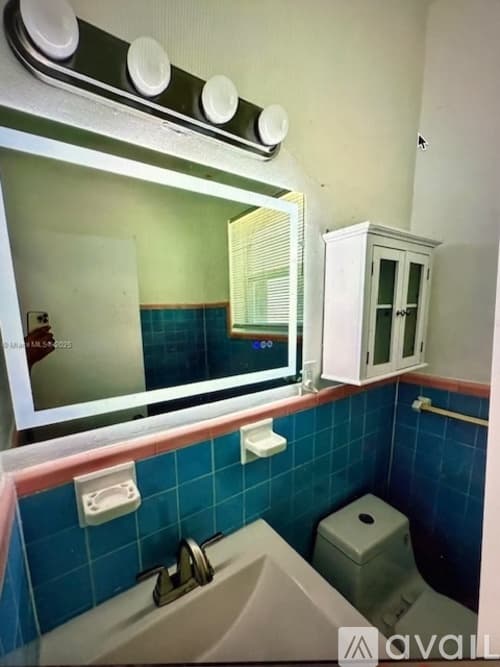 Surfside Apartment: 9056 Collins Ave