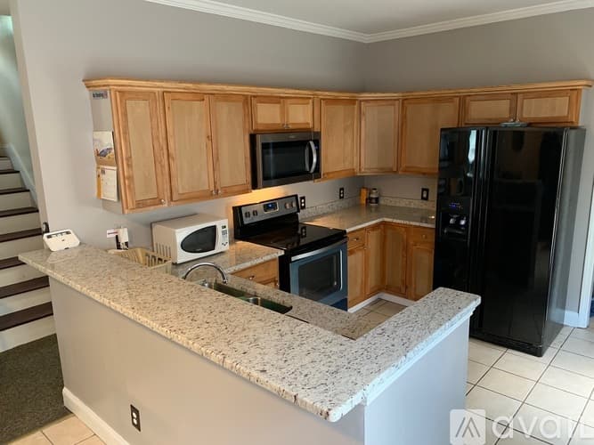 Atlanta House: 889 Beckwith St SW