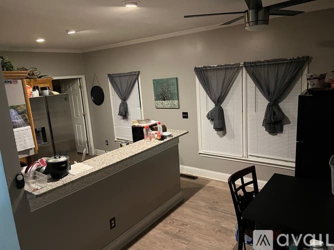 Atlanta House: 889 Beckwith St SW